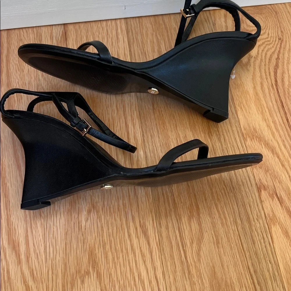 Zara SZ 40/9, black ankle strap wedge sandals .
